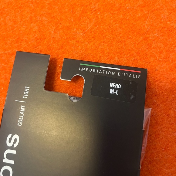 Black mixed dots sheer tights made in Italy NWT - Picture 4 of 6